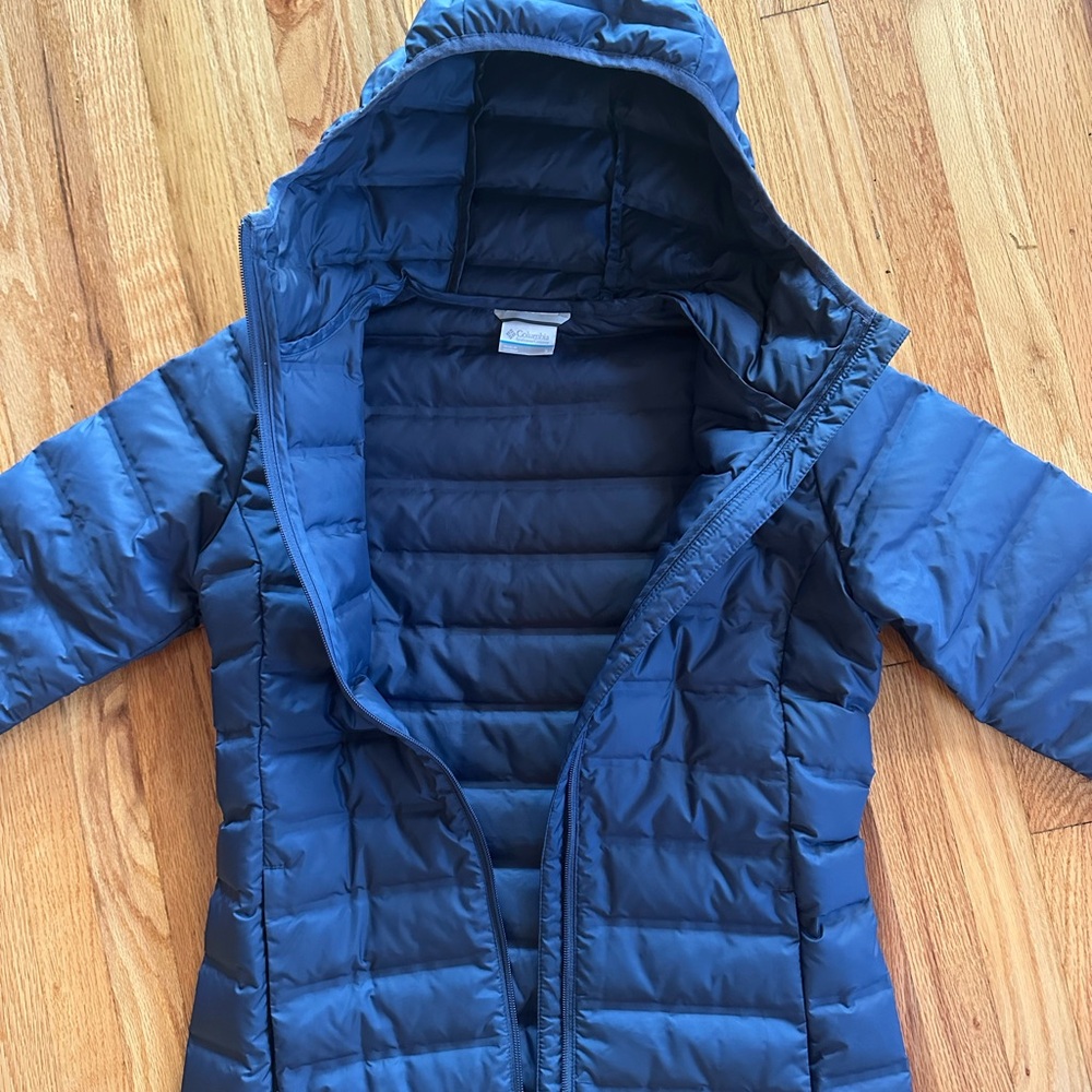 Columbia Women’s Lake 22 Down Long Hooded Jacket, size S - Picture 2 of 2
